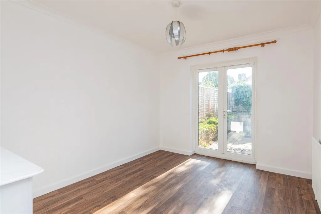 St. Annes Road, Kettering, photo 6