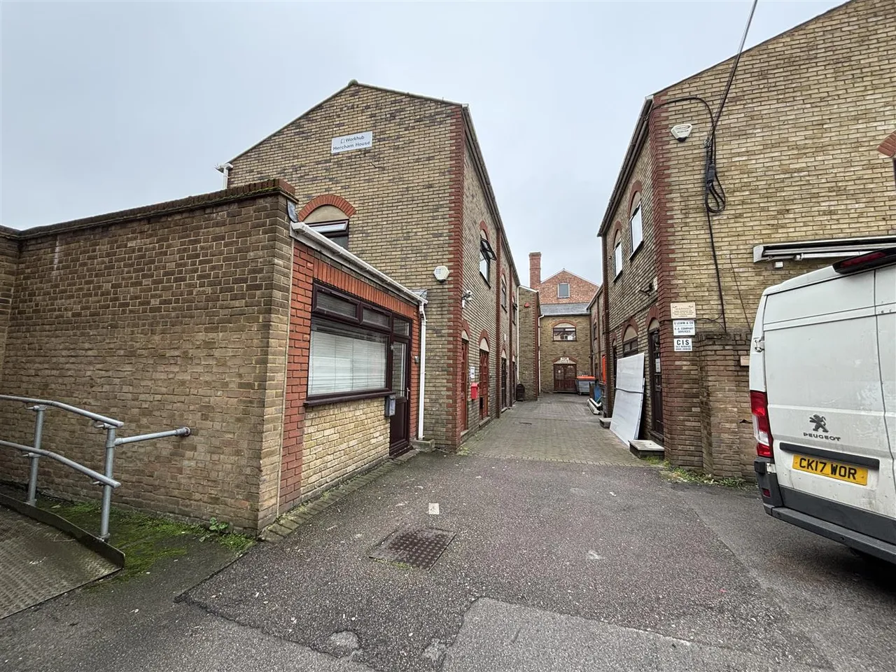 The Burroughs, Church Road, Hendon, London, photo 2