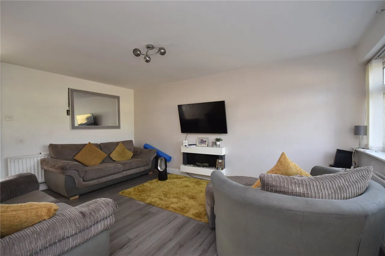 Polperro Close, Royton, OL2, photo 6