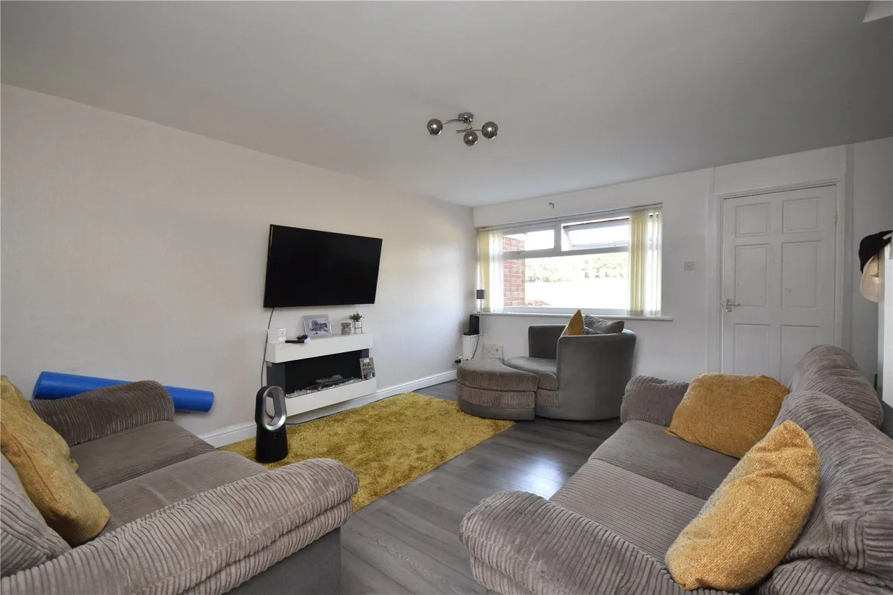 Polperro Close, Royton, OL2, photo 5