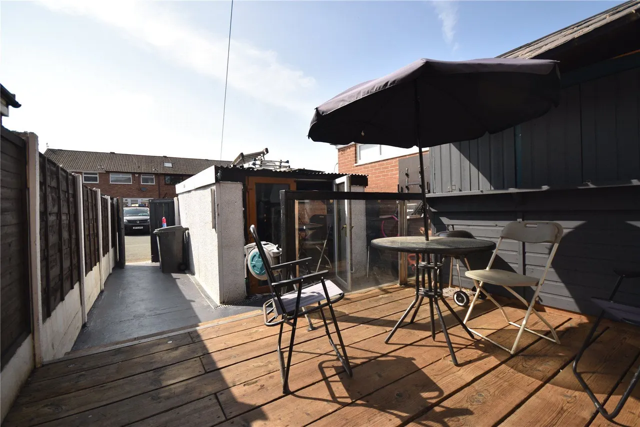 Polperro Close, Royton, OL2, photo 4