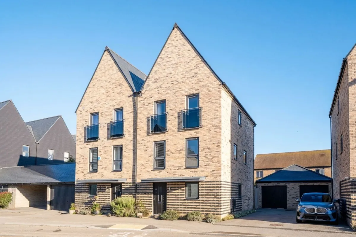 4 bed house for sale, Stirling Road, Northstowe, CB24