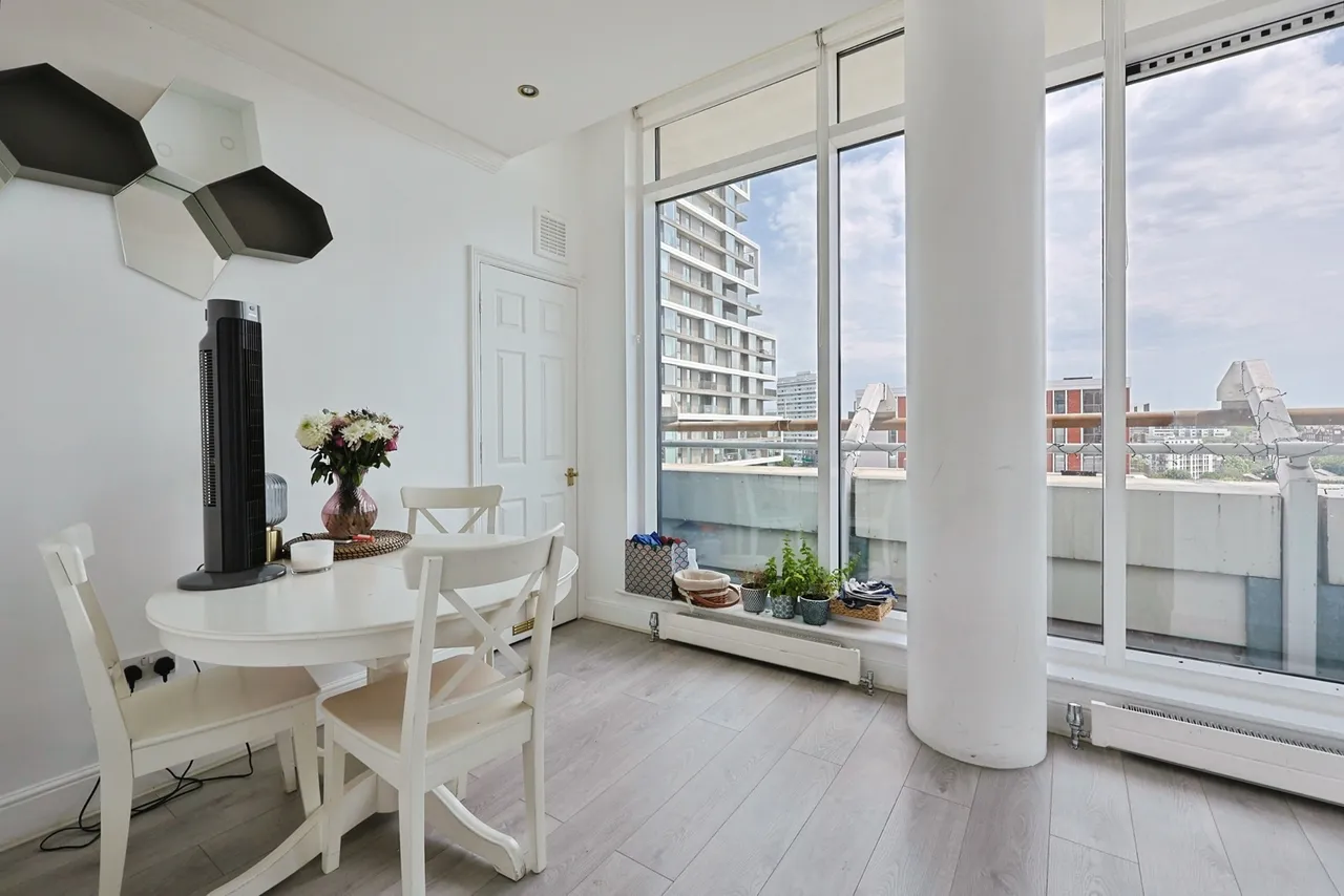 Coral Row, Battersea, London, SW11, photo 4