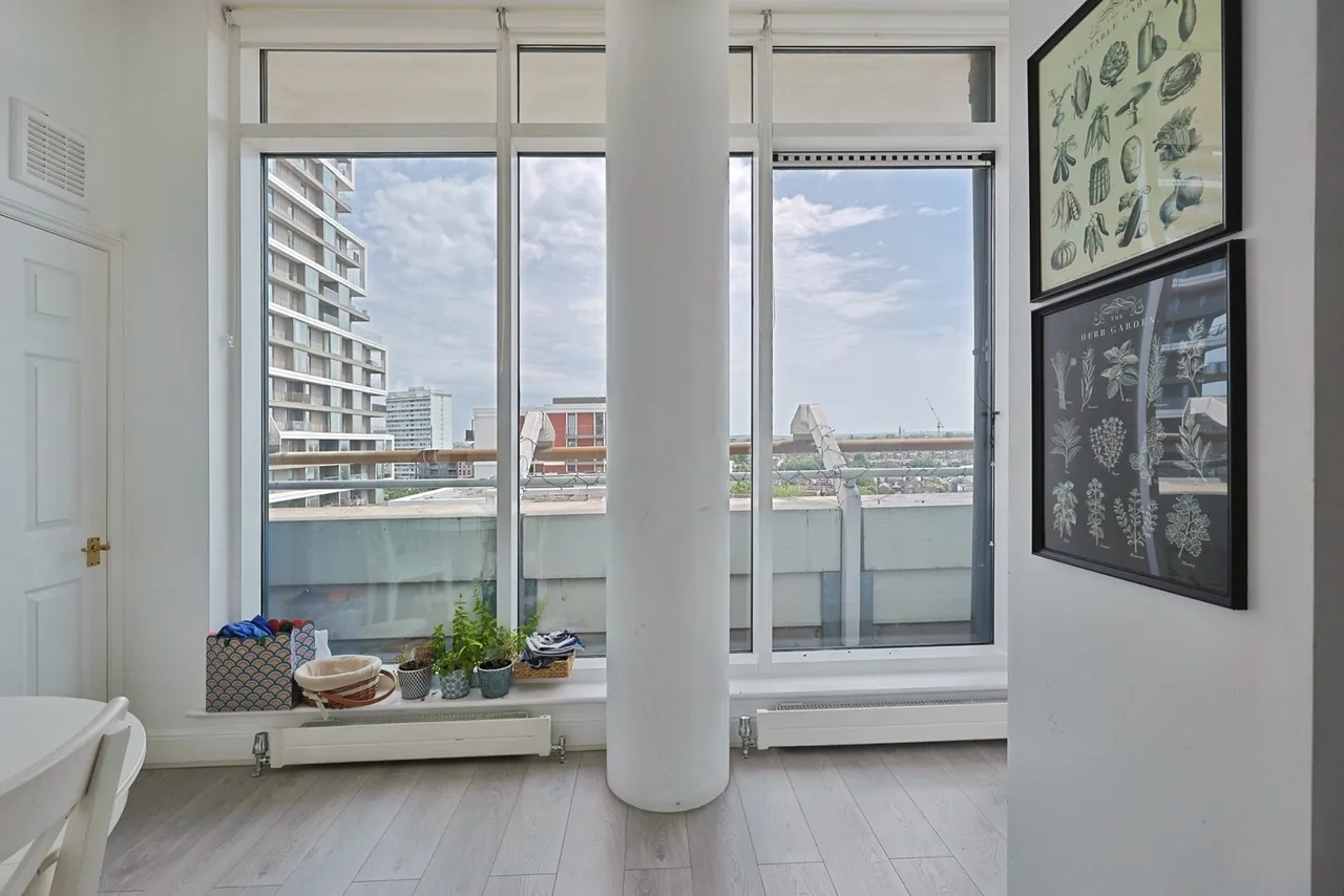 Coral Row, Battersea, London, SW11, photo 5
