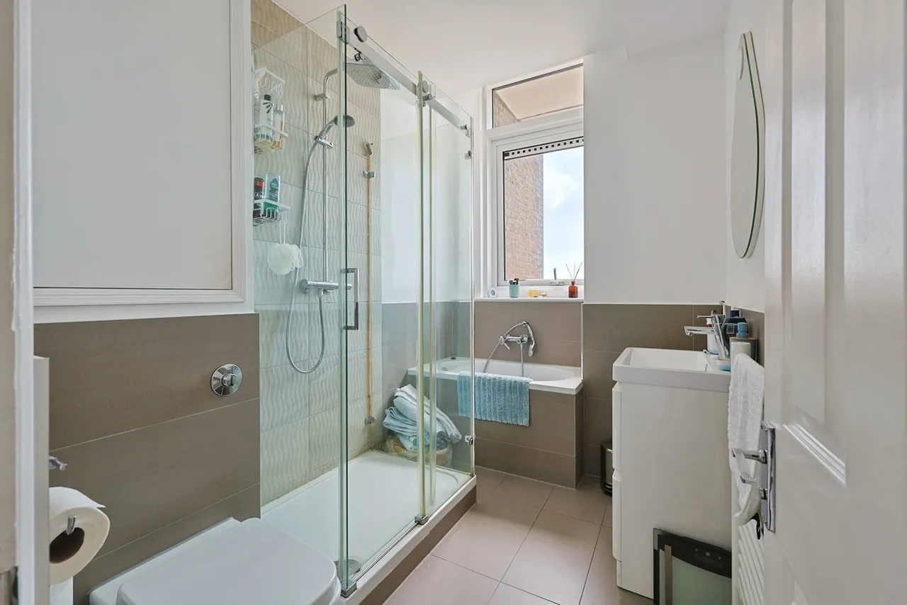 Coral Row, Battersea, London, SW11, photo 13