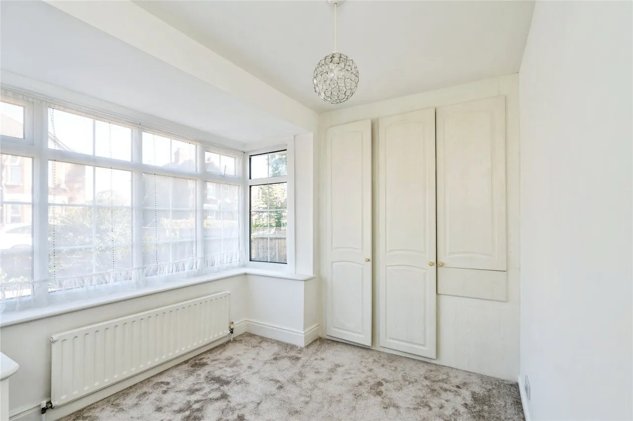 St. Leonards Avenue, Hayling Island, PO11, photo 8