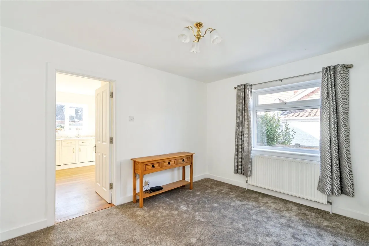 St. Leonards Avenue, Hayling Island, PO11, photo 7
