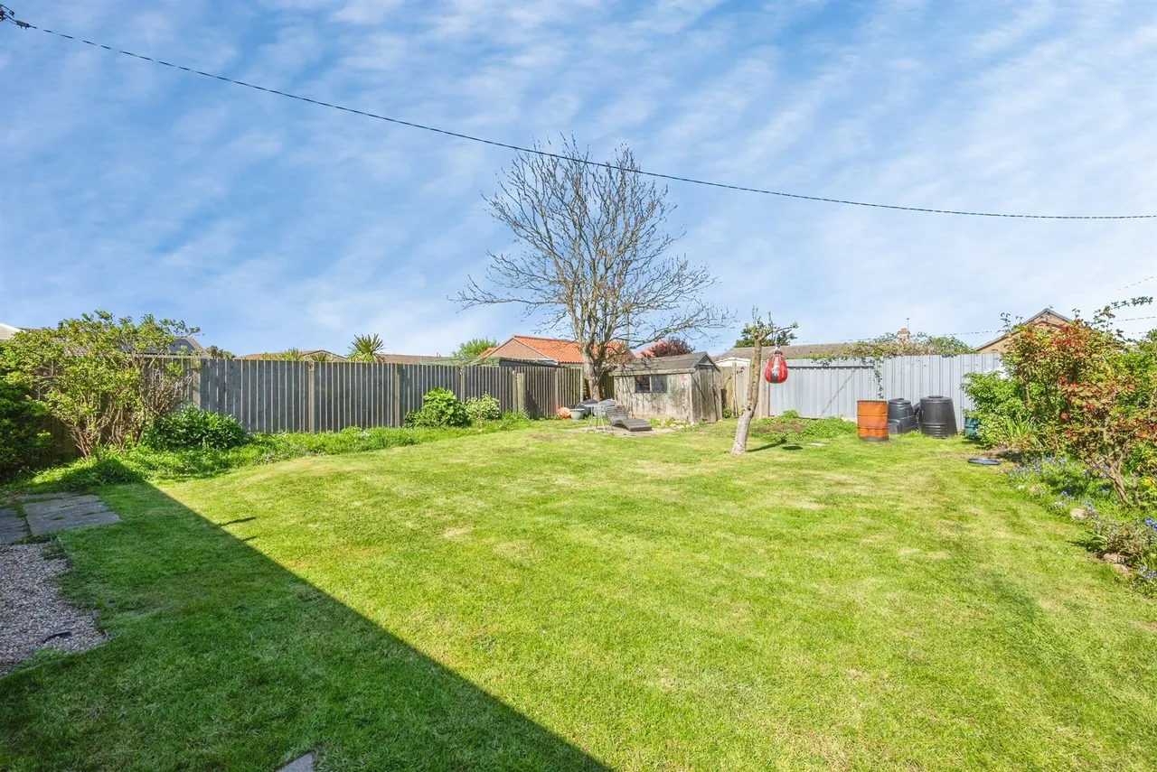 Abbotts Way, Eccles-On-Sea, Norwich, photo 12