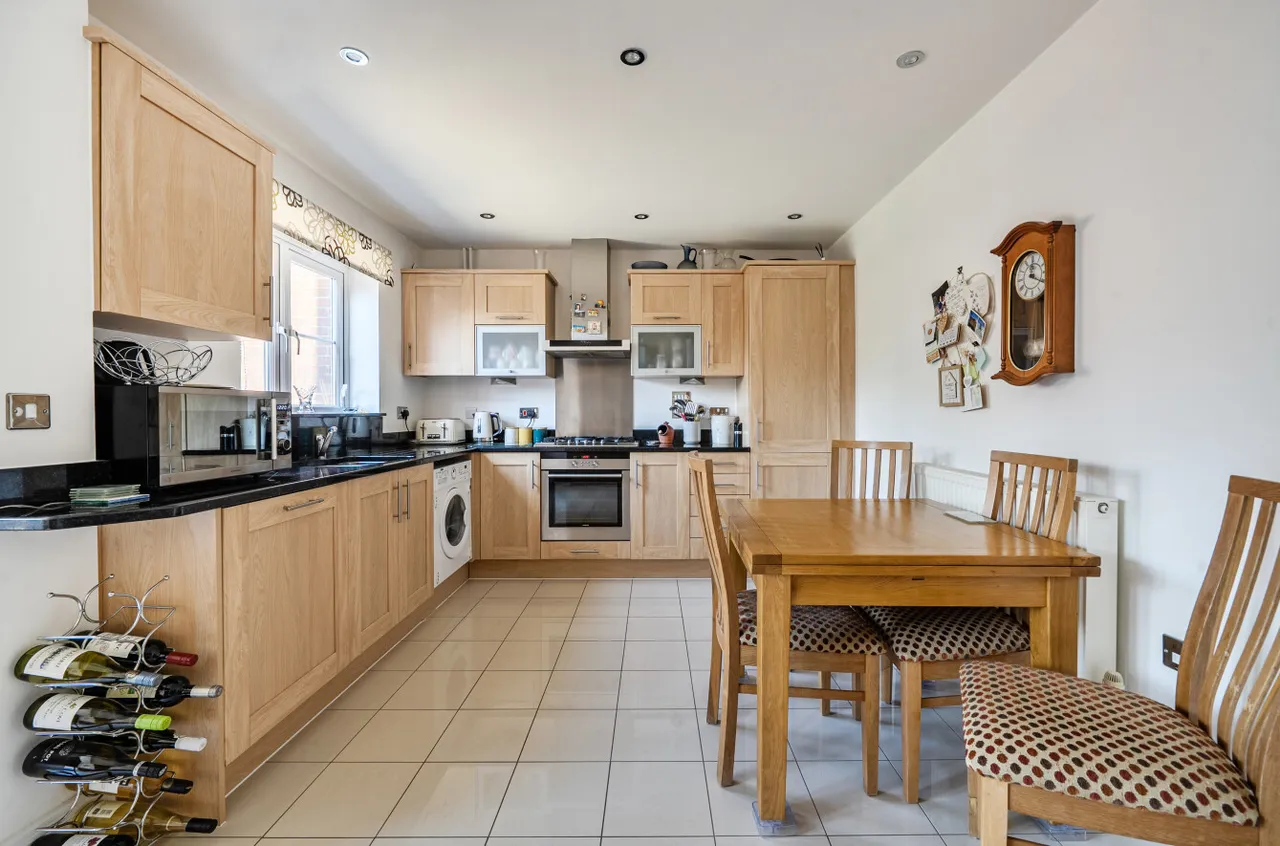 Hillside Mews, Sarisbury Green, SO31, photo 5