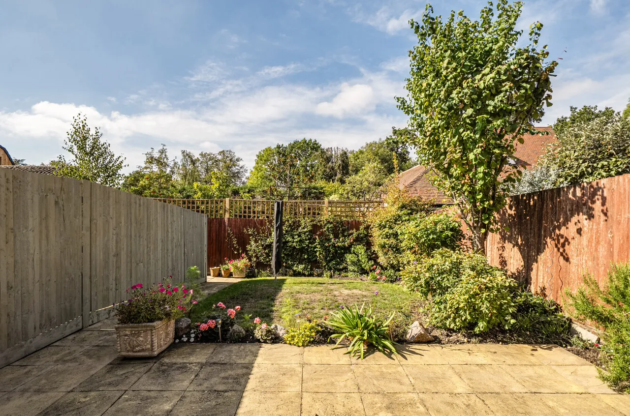 Hillside Mews, Sarisbury Green, SO31, photo 19