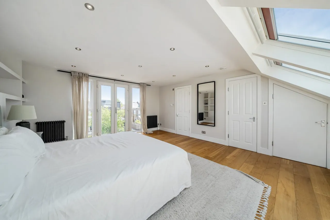 Balloch Road, SE6, photo 34