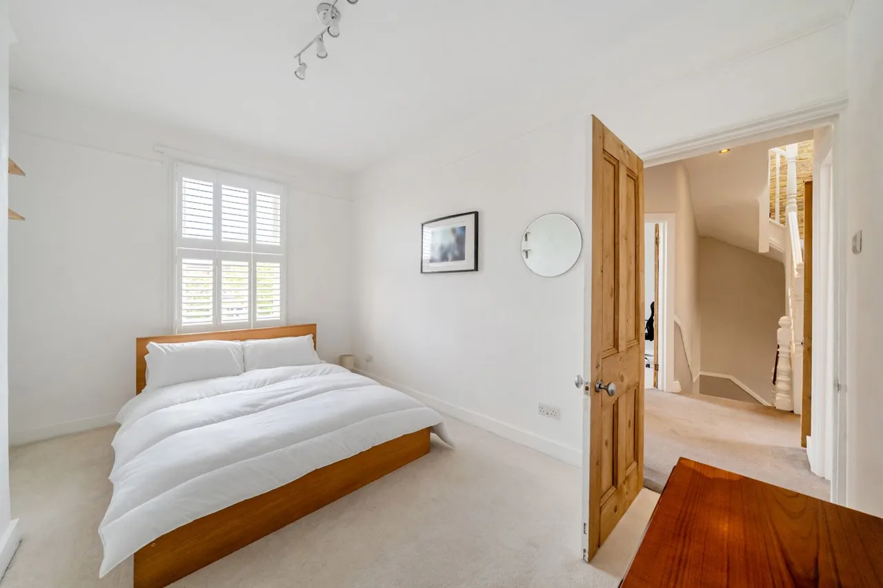 Balloch Road, SE6, photo 26