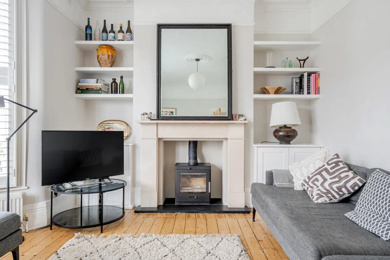 Balloch Road, SE6, photo 18