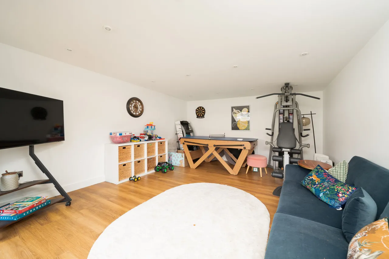 Kenley Road, Merton Park, SW19, photo 11