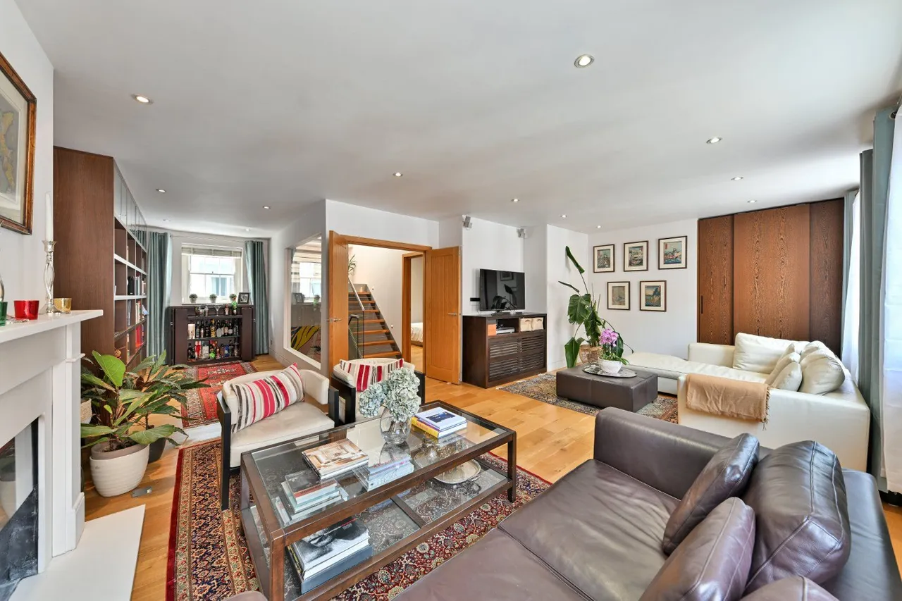 Pavilion Road, Knightsbridge, SW1X, photo 2