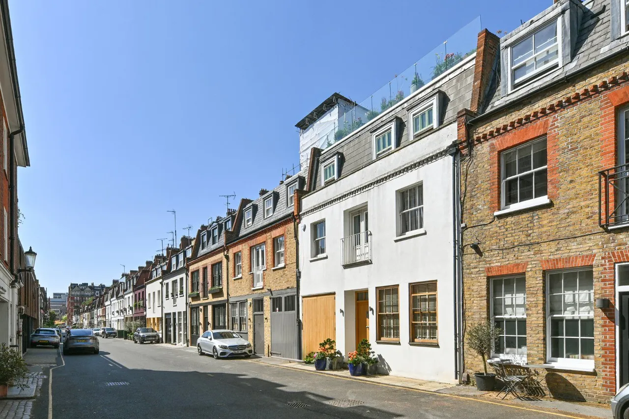 3 bed property for sale, Pavilion Road, Knightsbridge, SW1X