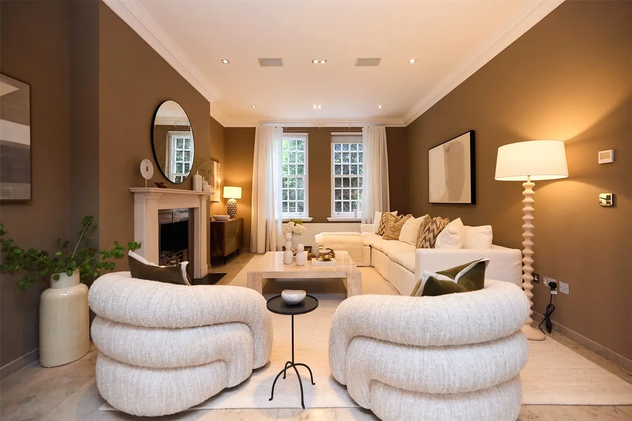 6 bed house to rent, Hamilton Terrace, St John's Wood, NW8