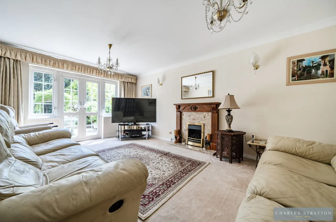Brunel Close, Romford, RM1, photo 3