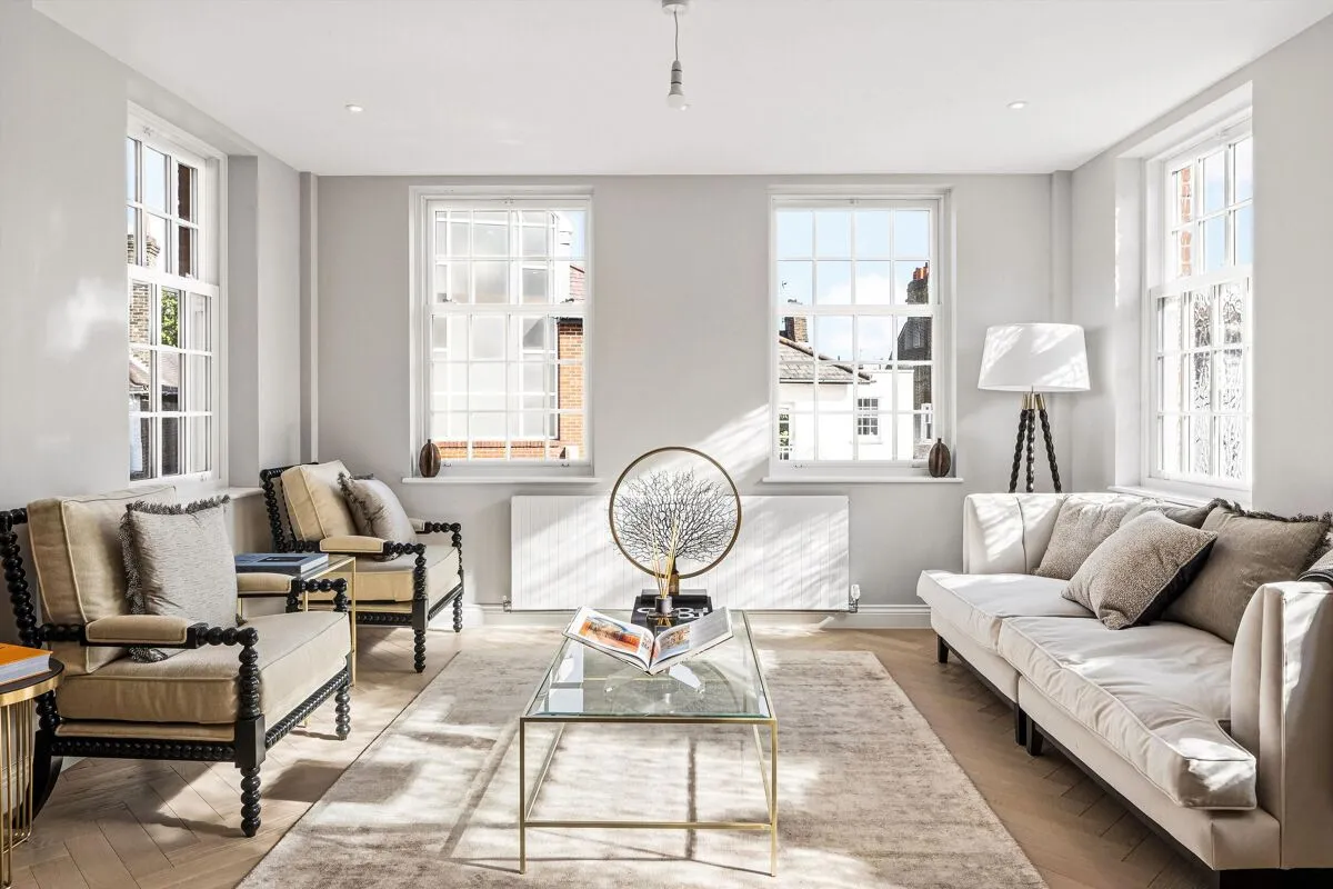 3 bed flat for sale, Gibbard Mews, London, SW19