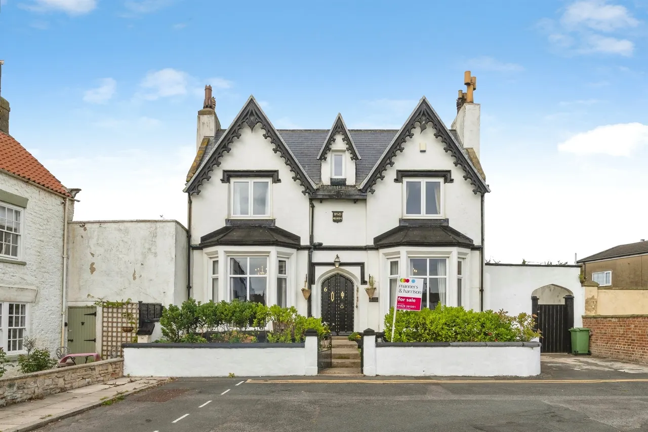 5 bed house for sale, The Green, Seaton Carew, TS25