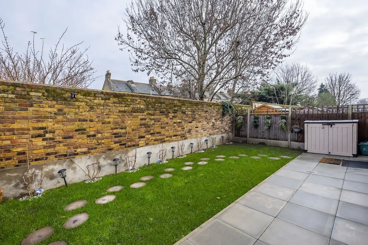 Pears Road, Hounslow, TW3, photo 10