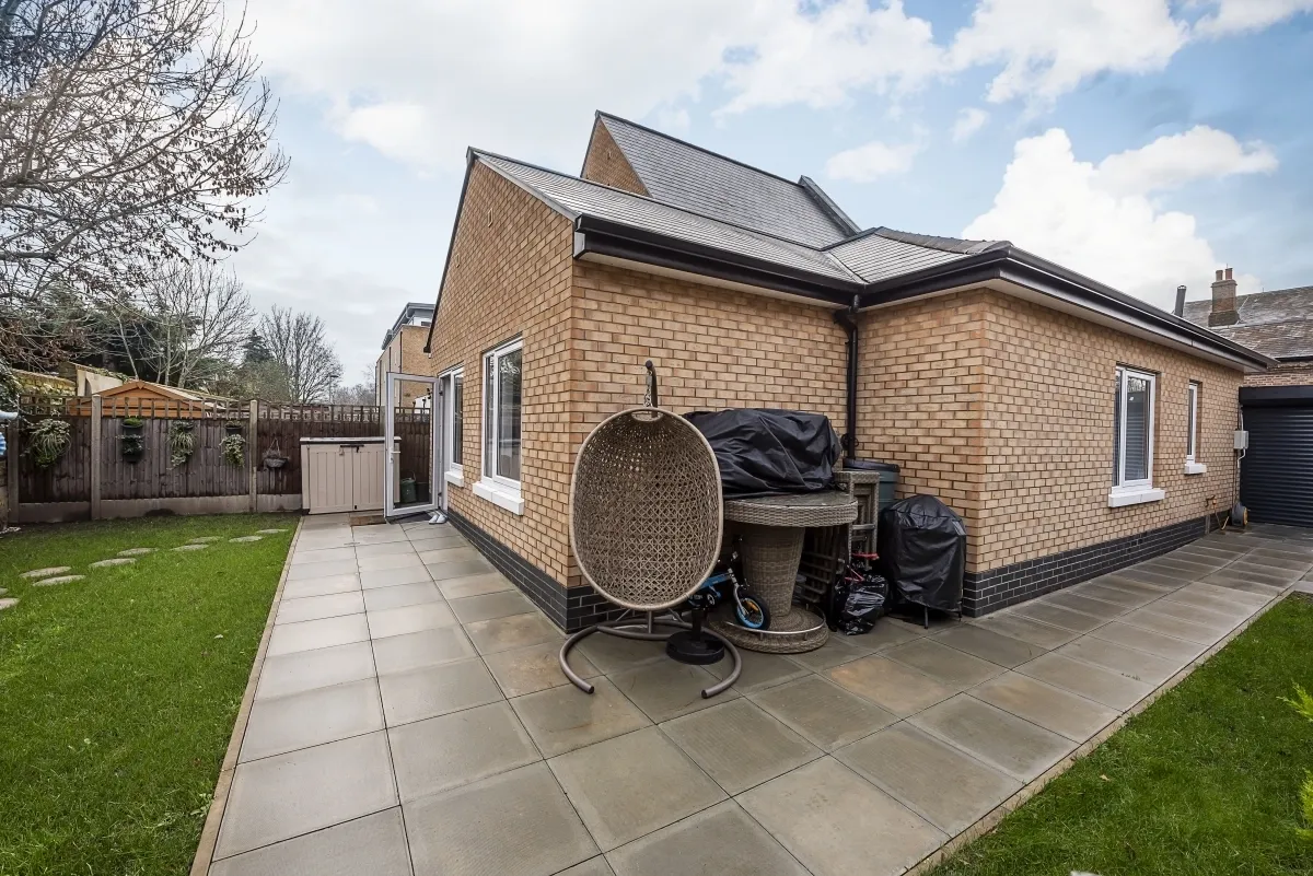 Pears Road, Hounslow, TW3, photo 11