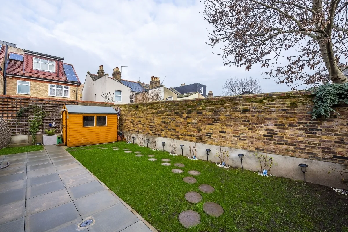 Pears Road, Hounslow, TW3, photo 12