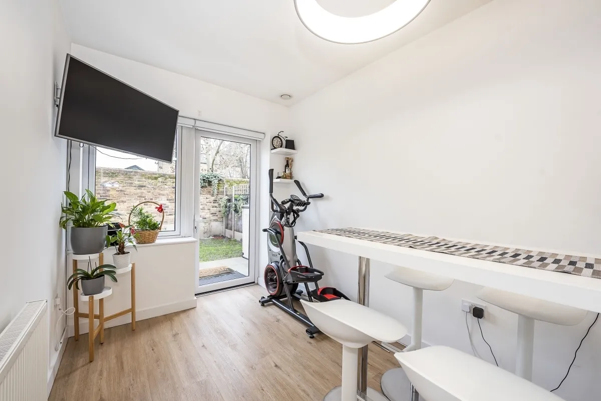 Pears Road, Hounslow, TW3, photo 7