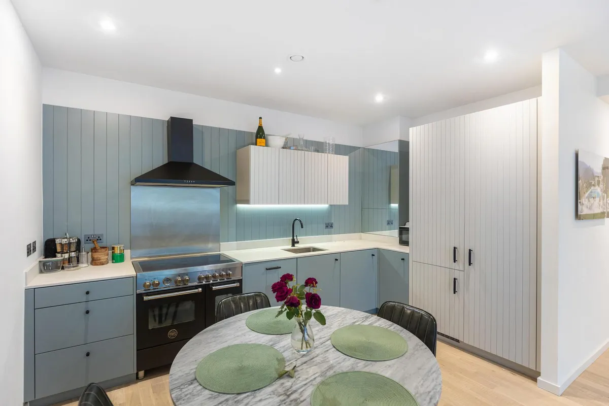 Bradshaw Yard, Brentford, TW8, photo 5