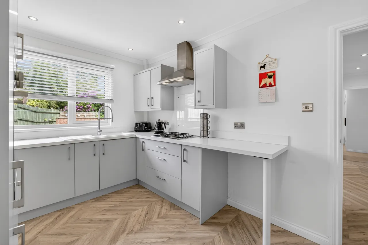 44 Whyte Avenue, Irvine, KA12 0EG, photo 8