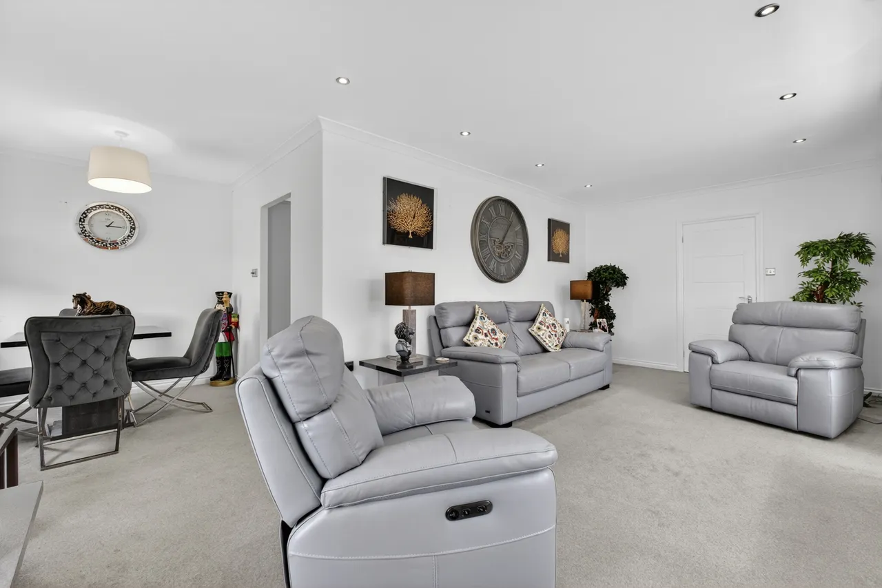 44 Whyte Avenue, Irvine, KA12 0EG, photo 5