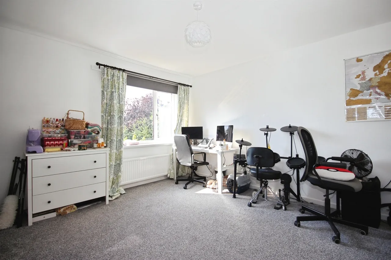 Austin Edwards Drive, Warwick, photo 5