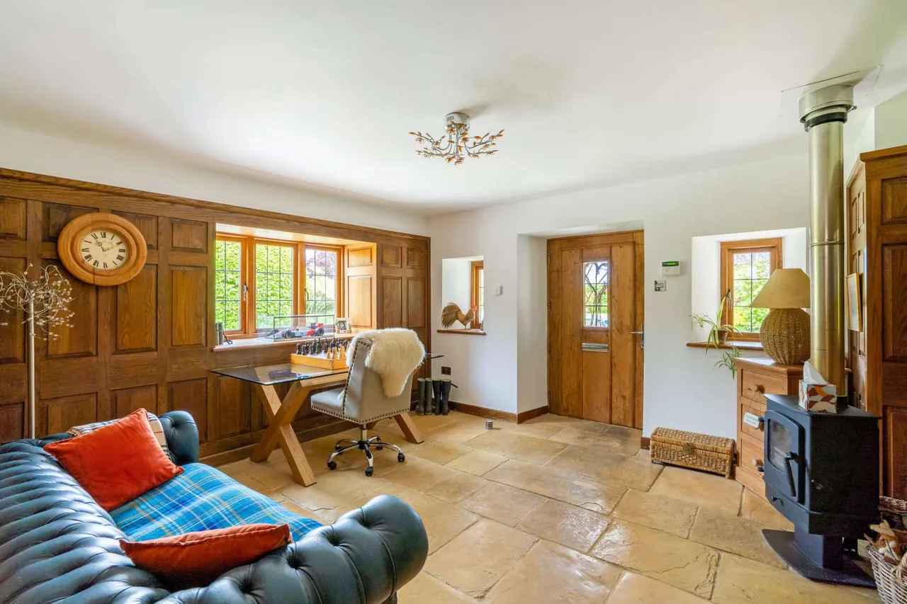 The Folly, Cold Ashton, Gloucestershire, SN14 8JR, photo 5