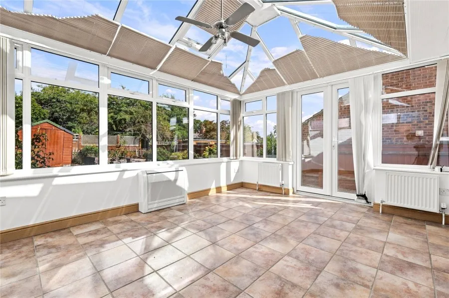 with 2 bedrooms in Saffron Walden, CB10, photo 5