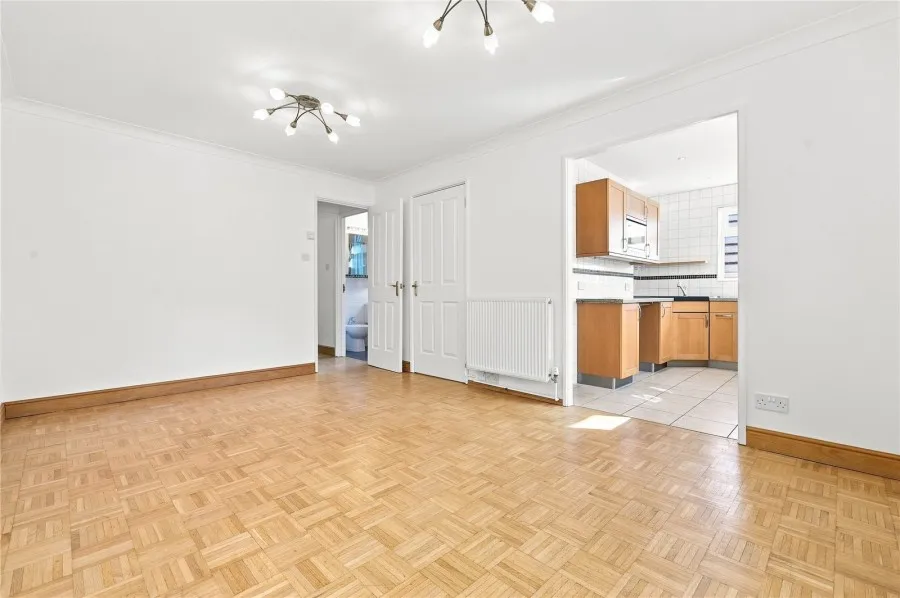 with 2 bedrooms in Saffron Walden, CB10, photo 3