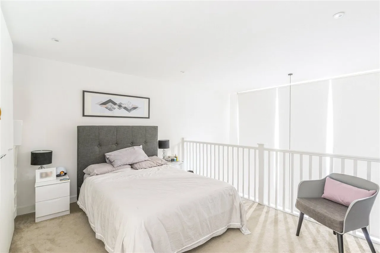 Severn Court, 25 Clyde Square, London, E14, photo 7
