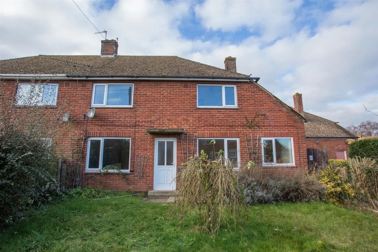 3 bed house to rent, Staple Road, Wingham, CT3