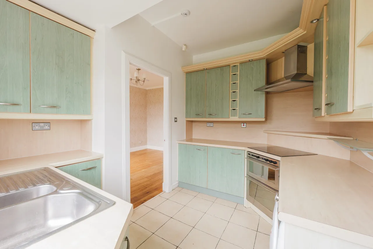 Merryton Avenue, Giffnock, photo 5