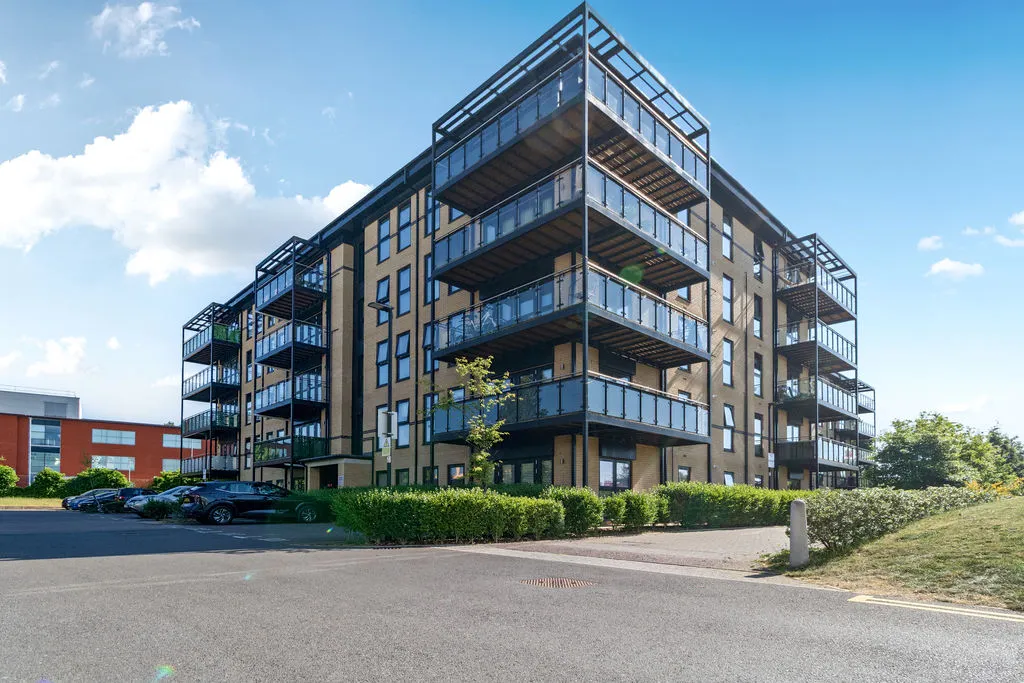 2 bed flat for sale — Dakota House, Welwyn Garden City AL7 1GJ