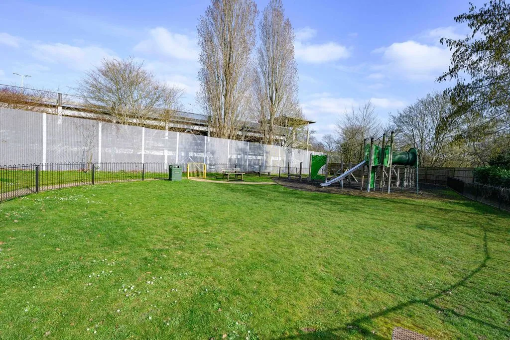 Dakota House, Welwyn Garden City AL7 1GJ, photo 14