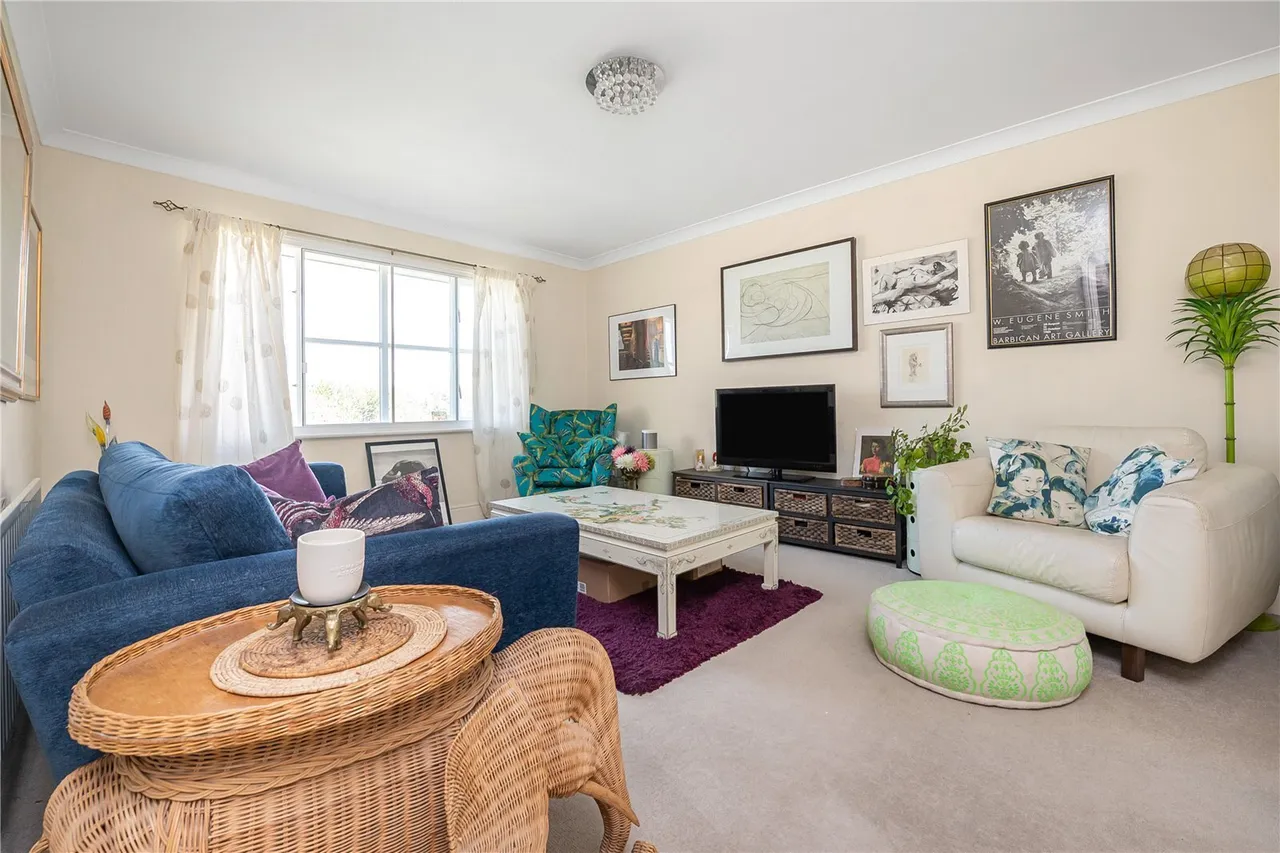 Candler Mews, Twickenham, TW1, photo 2