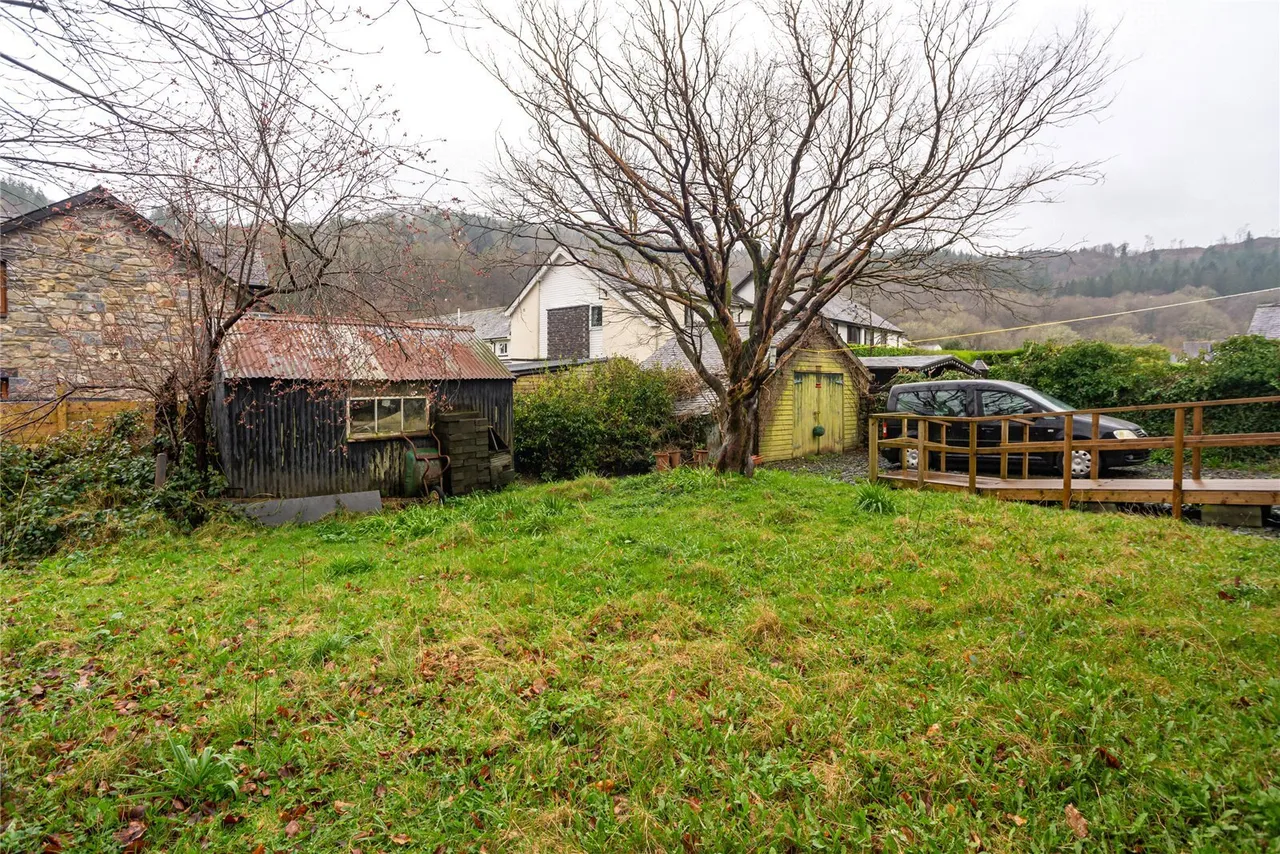 Holyhead Road, Pentre Du, photo 20