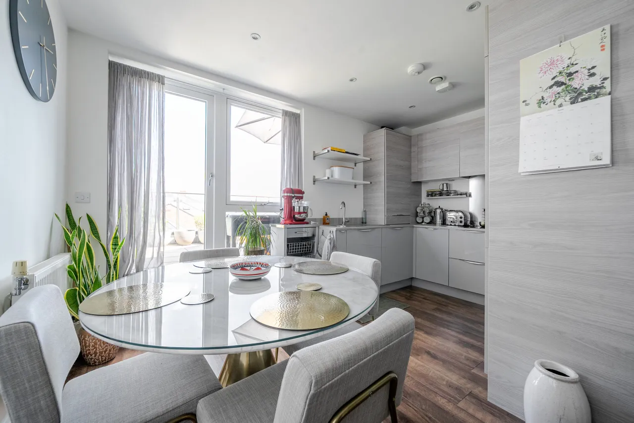 High Road, Whetstone, London, Greater London, N20 0BF, photo 7