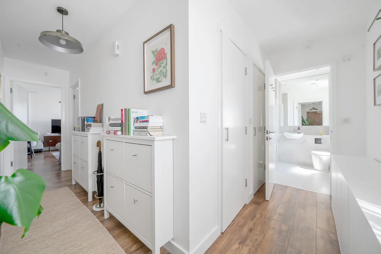 High Road, Whetstone, London, Greater London, N20 0BF, photo 14