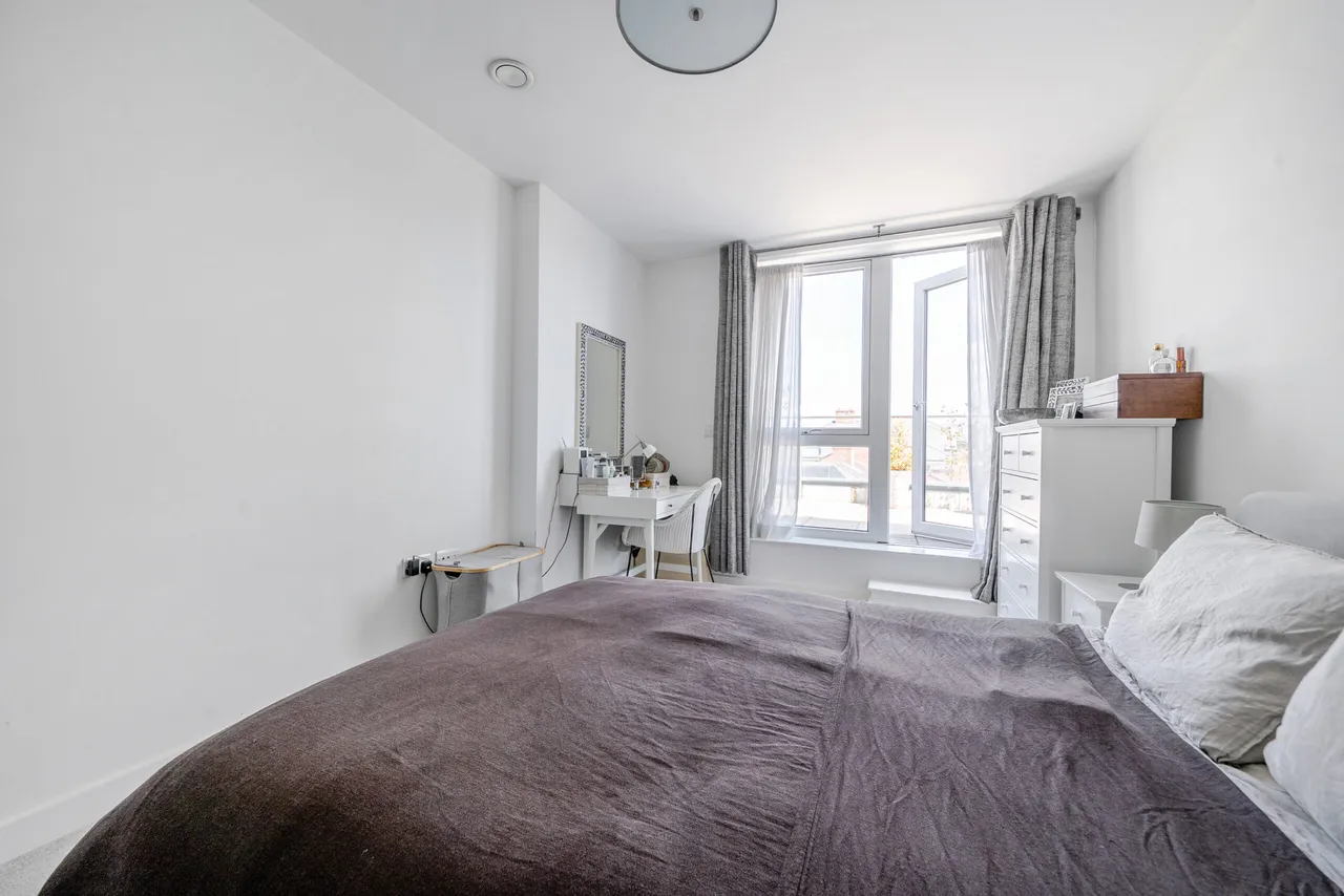 High Road, Whetstone, London, Greater London, N20 0BF, photo 12
