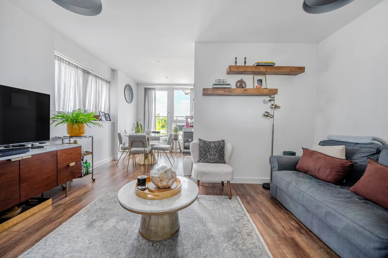 1 bed flat for sale — High Road, Whetstone, London, Greater London, N20 0BF