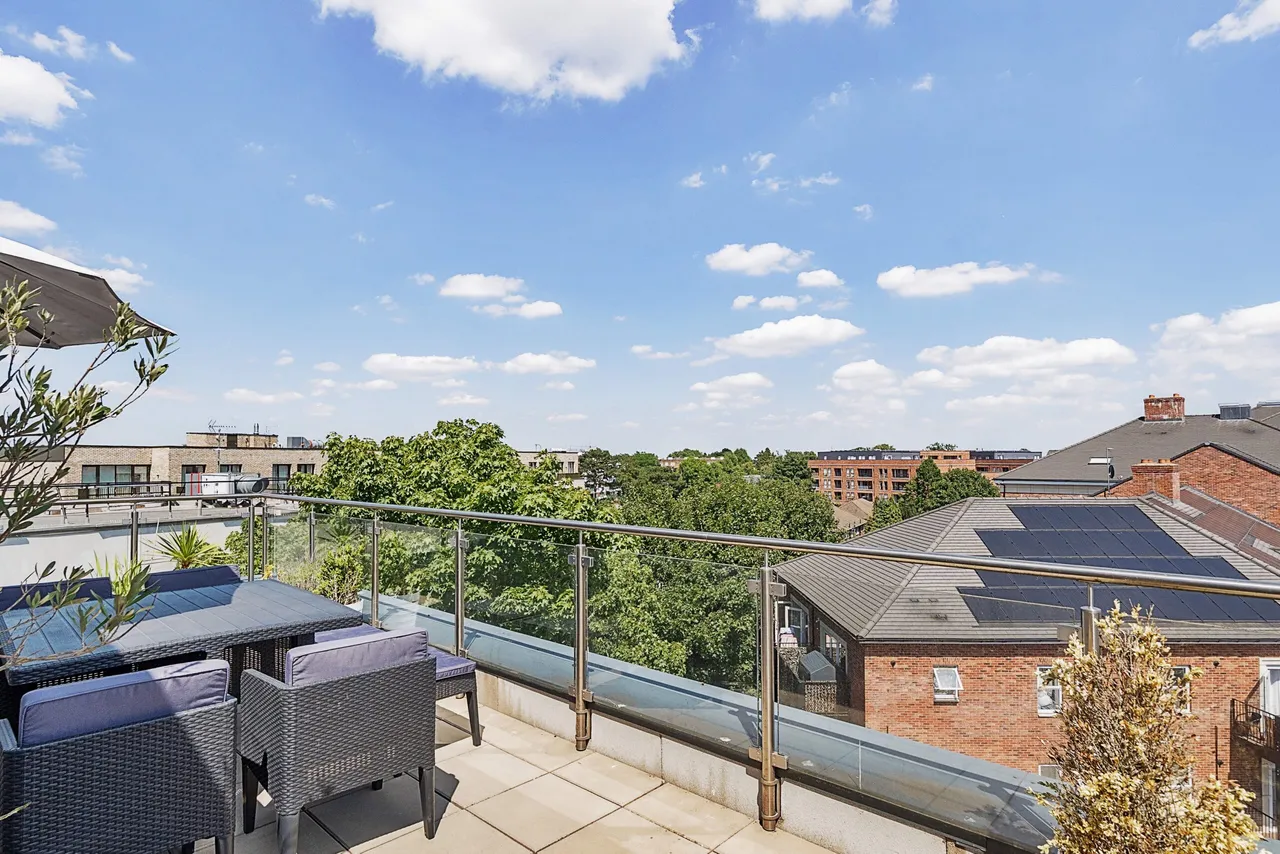 High Road, Whetstone, London, Greater London, N20 0BF, photo 17