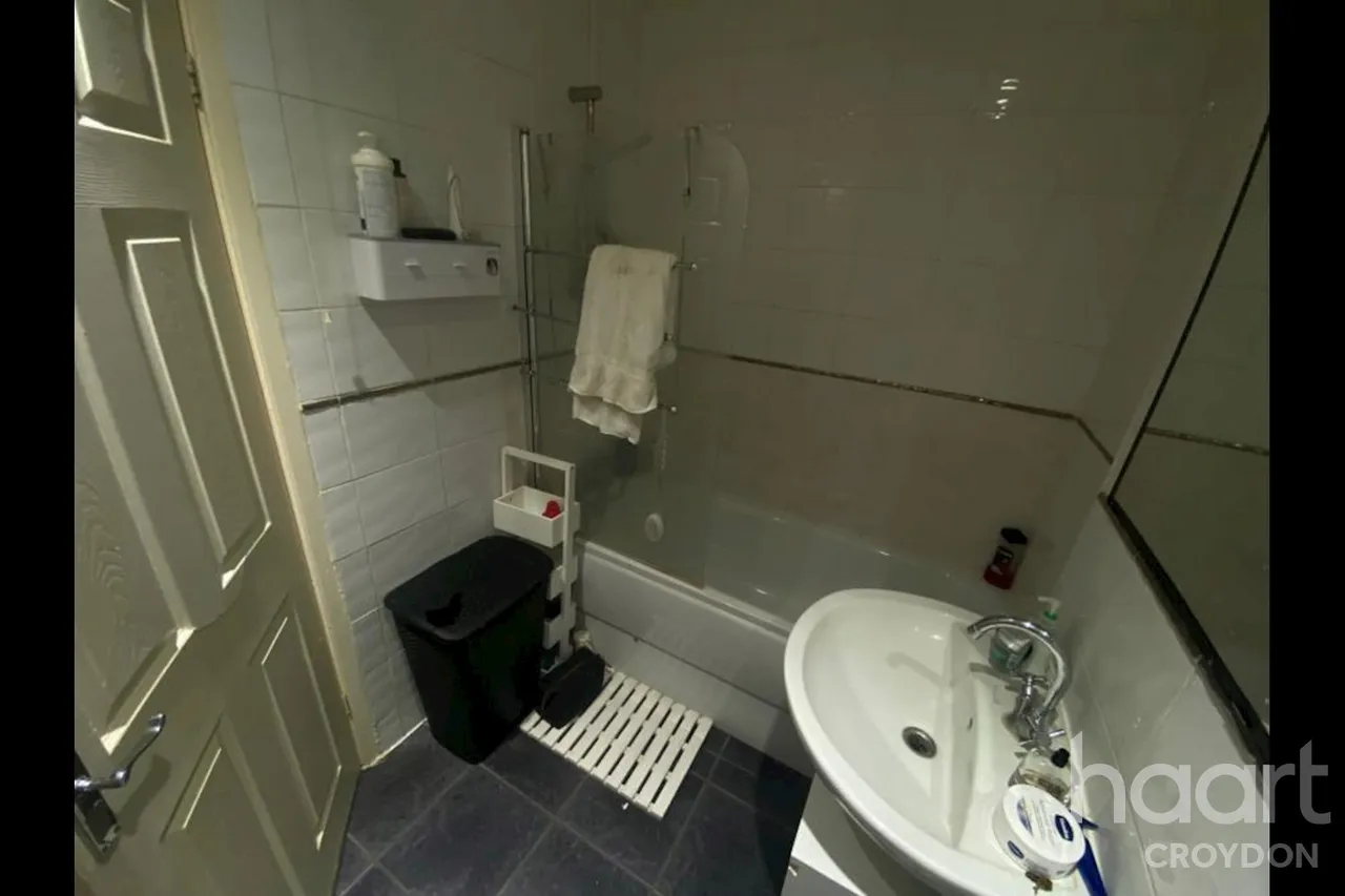 Barclay Road, CR0, photo 9