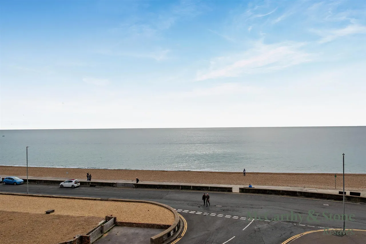 Dane Road, Seaford, BN25, photo 20