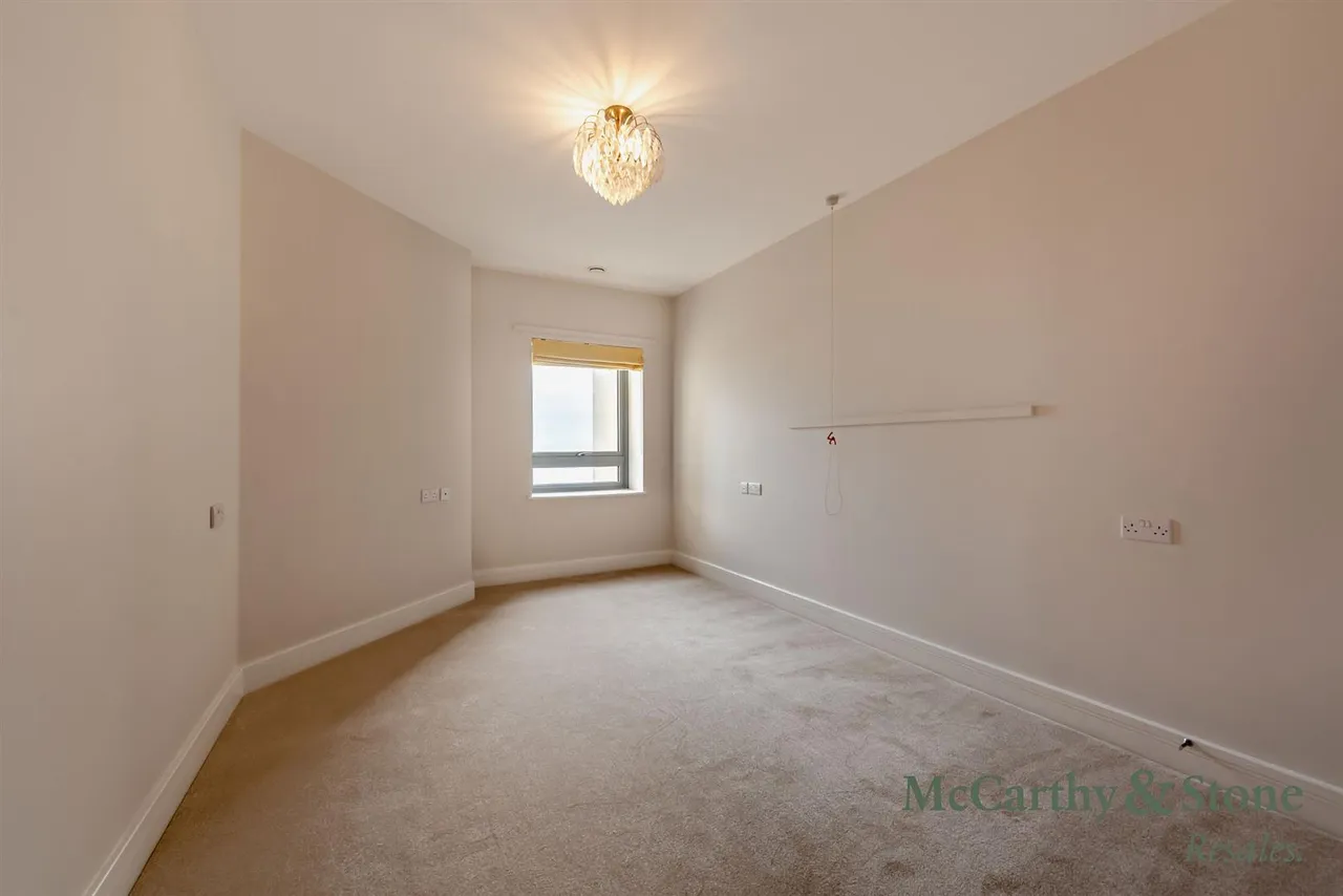 Dane Road, Seaford, BN25, photo 5